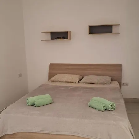 Cosy Close To Qawra