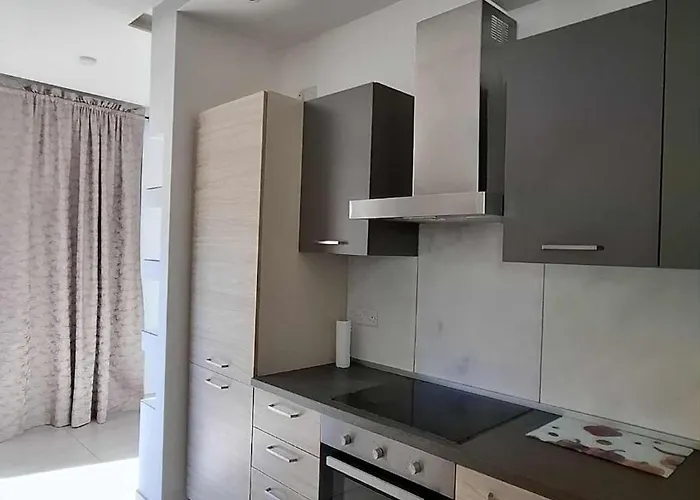 Cosy Close To Qawra *